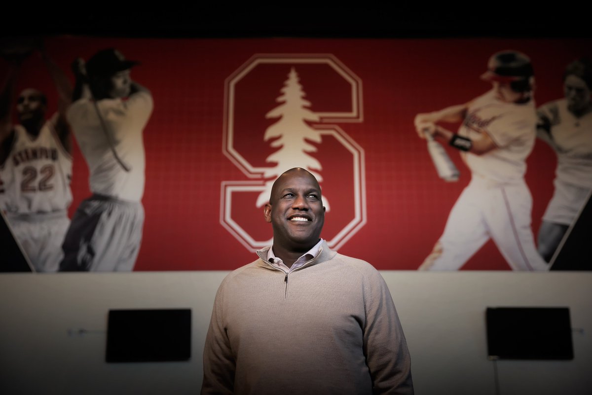 Pete Thamel tweet media