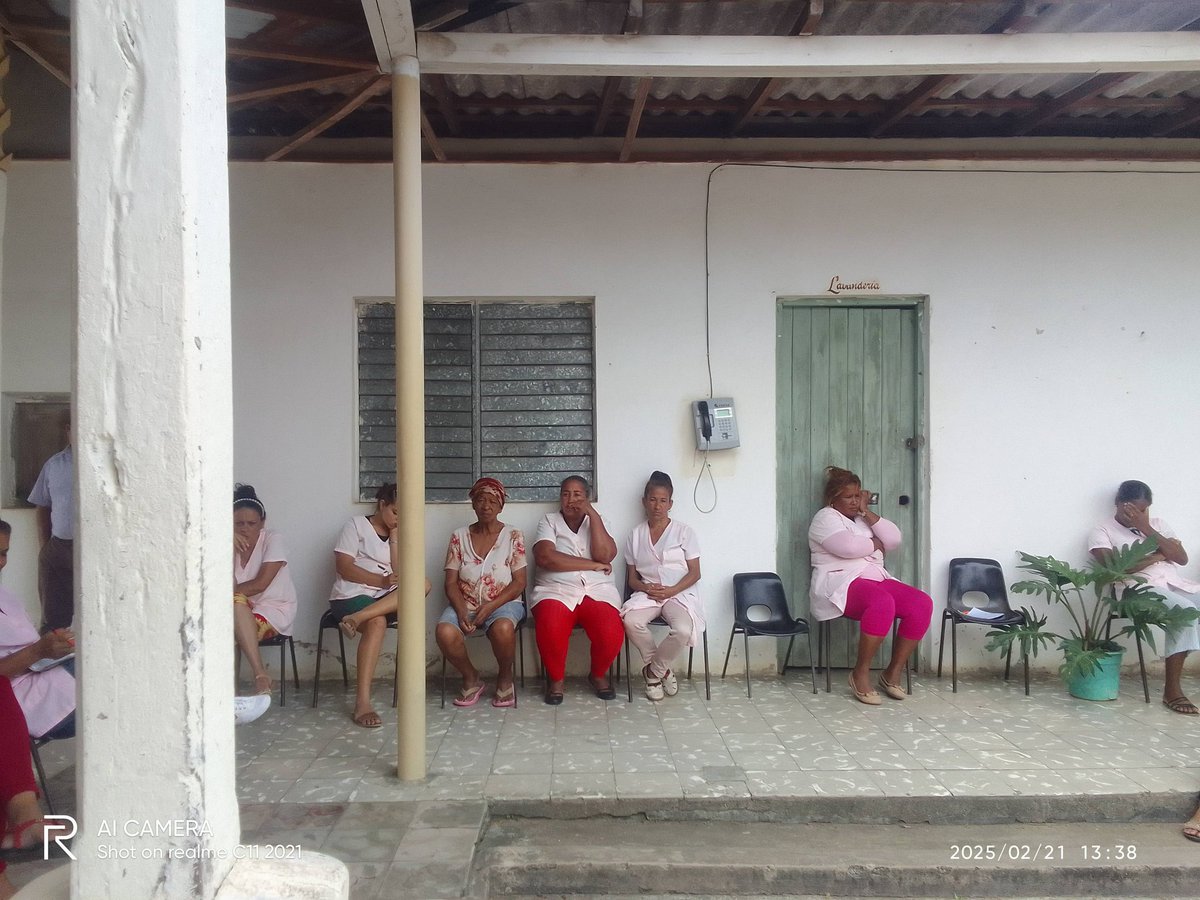 Se desarrollo en nuestra institución la Asamblea de Discusión al Presupuesto <a href="/AleidaSuarezSa2/">Aleida Suarez Sanchez</a> <a href="/CubaMined/">MINED</a> <a href="/DiazCanelB/">Miguel Díaz-Canel Bermúdez</a> <a href="/LHierresuelo/">Luis Hierresuelo</a> <a href="/PlutinArgelio/">Argelio Plutin</a> <a href="/dme2frente/">DME - Segundo Frente</a> <a href="/dpestgo/">DGE Santiago de Cuba</a> <a href="/jorge_pisonero/">Jorge Carlos Pisonero González</a> <a href="/FundichelyRosa/">Rosa Álvarez Fundichely</a> #SomosCuba