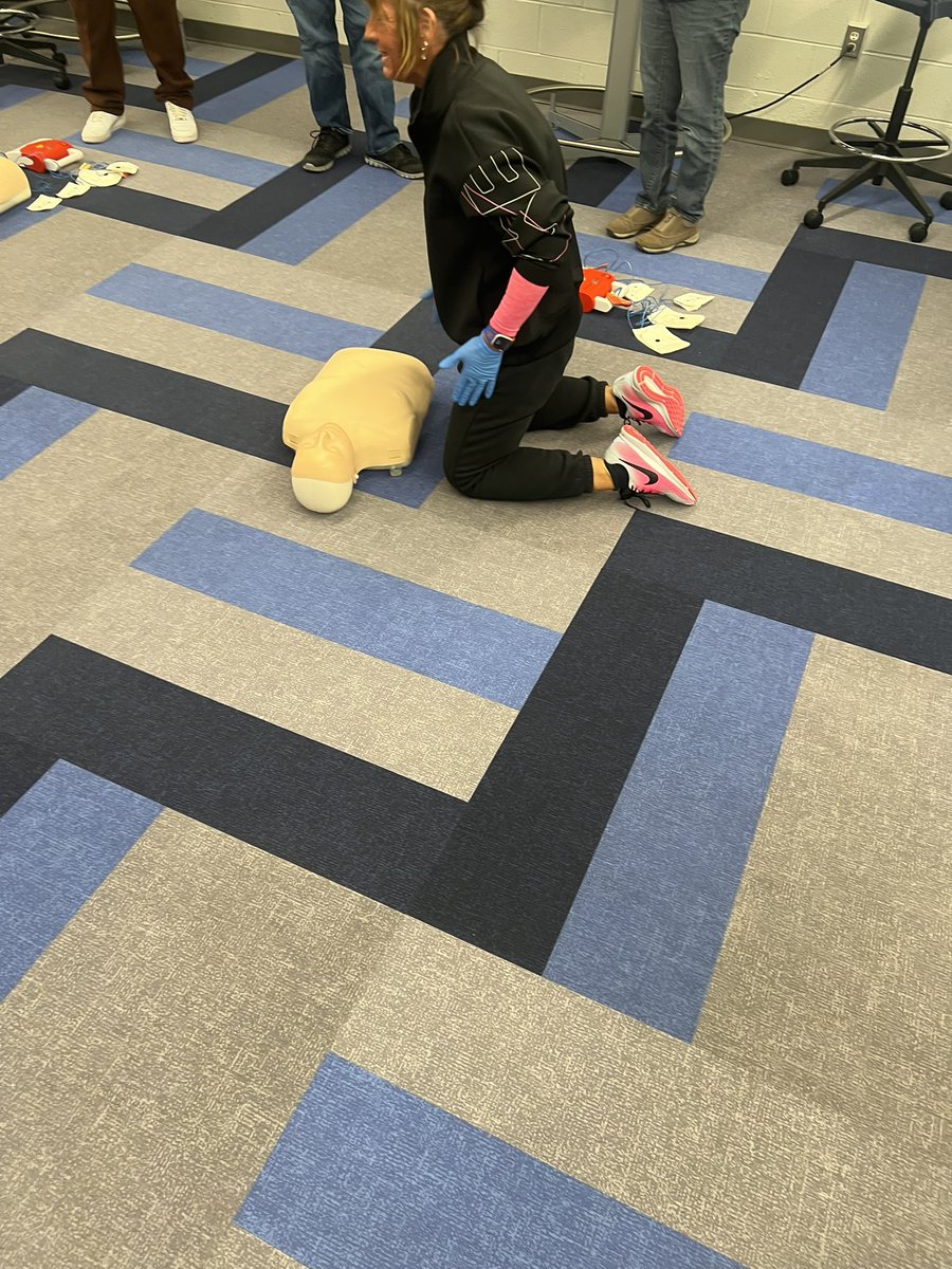 Diane Pedroza tweet media