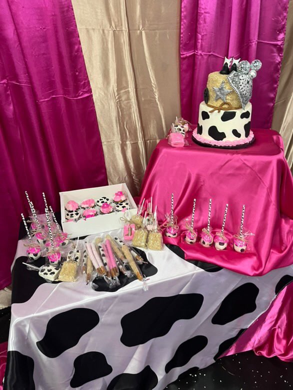 BellaDresha's tweet photo. Western girls night https://t.co/a3gCOQgCpC