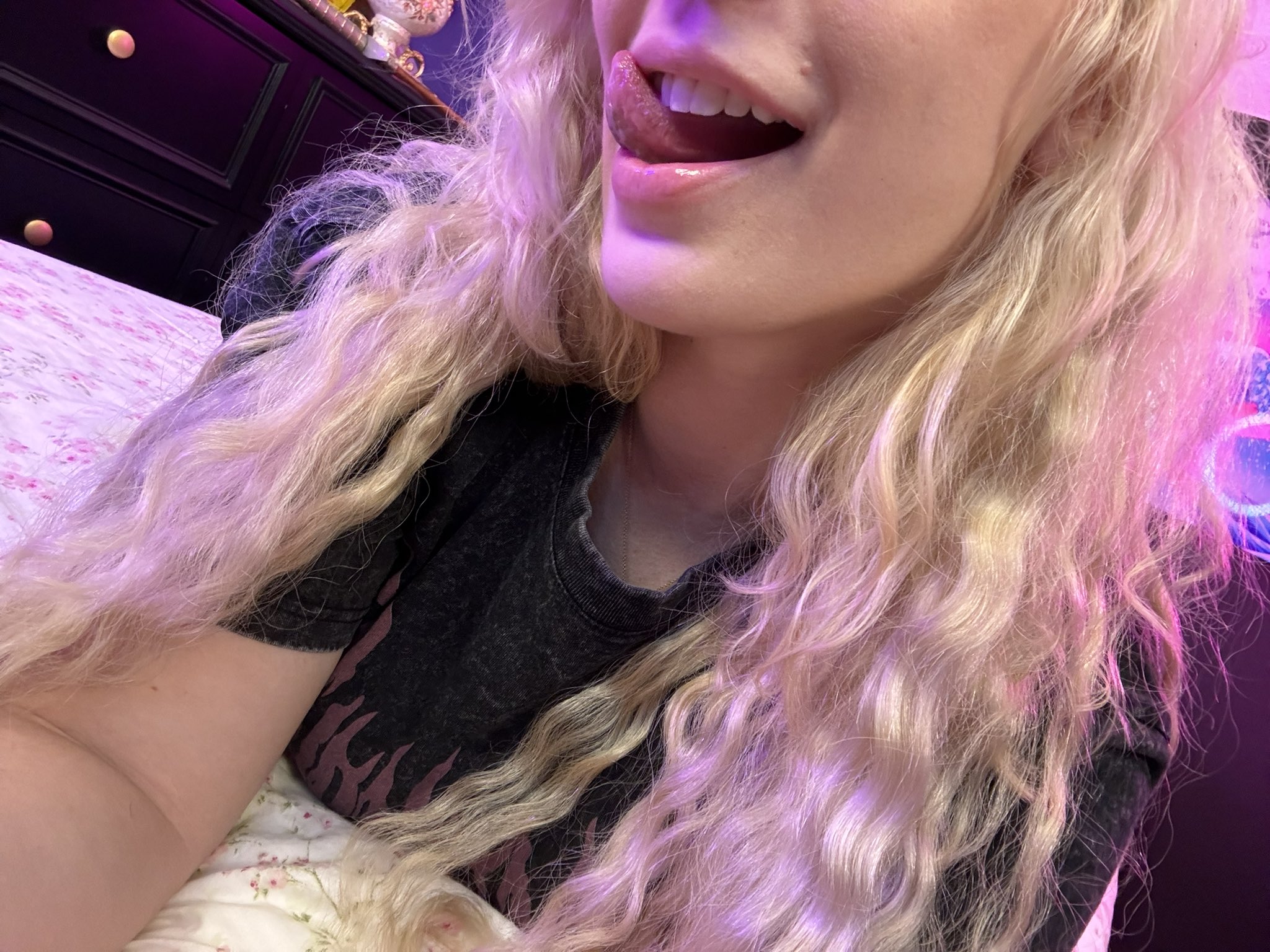 RoseASMR on X: dropped a joi video…🫣💕✨🎉🥳💘 t.comI92uBI4K3  X