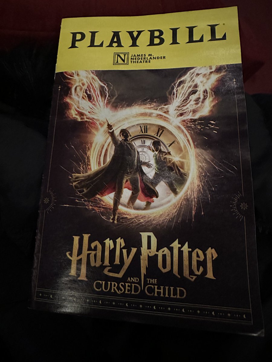 Figure Skating On Your Block tweet media