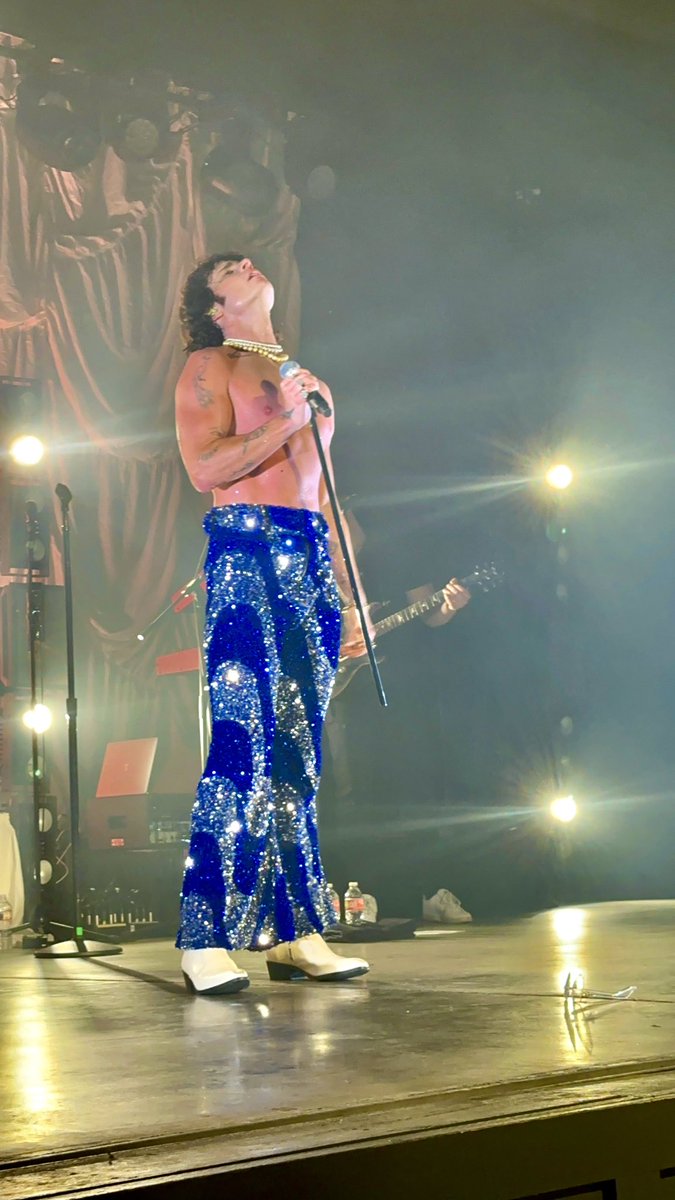 nessaoch's tweet image. Thought I’d share these gems I took last night  ❤️❤️👑 @spencermusic