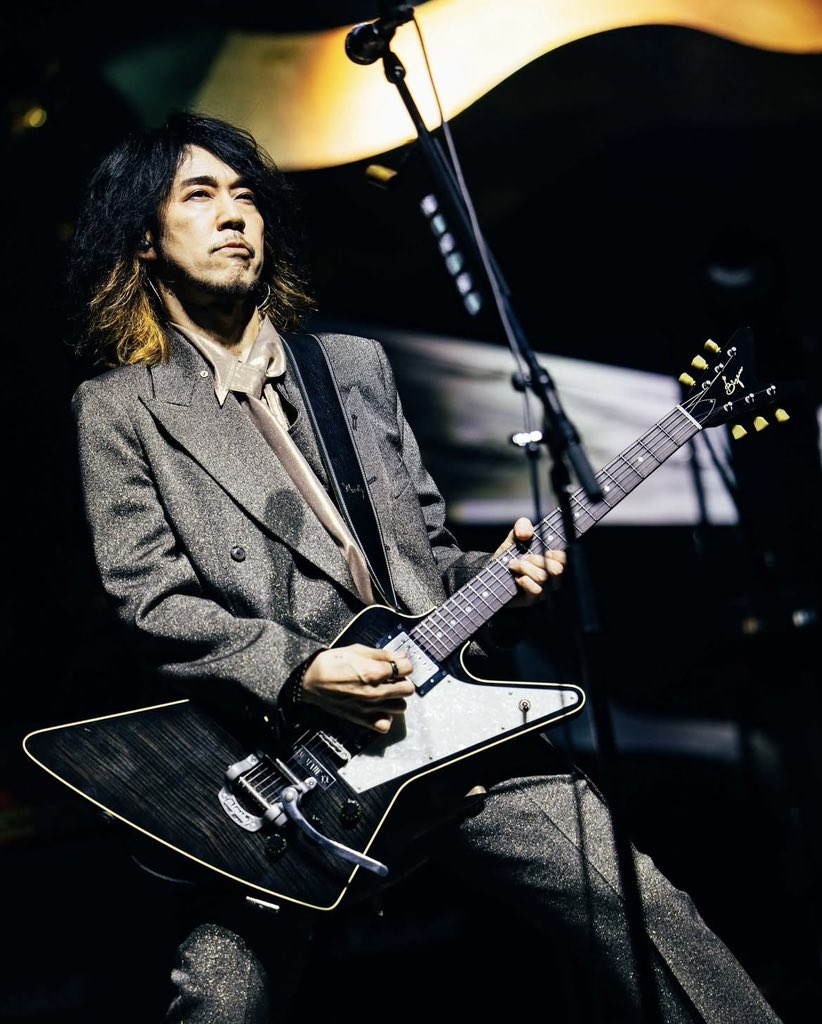 カッコいいギターリストを貼ろうぜ THE YELLOW MONKEYの菊地英昭さん