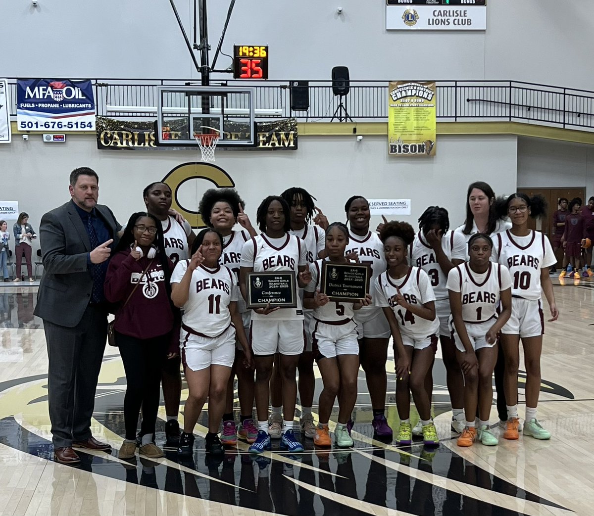 Grateful for these kids! <a href="/ETTaylor79/">Erick Taylor</a> <a href="/JaidynKoerdt/">Jaidyn Koerdt</a> <a href="/Storey_Coach/">Randall Storey</a> <a href="/CoachLewi3/">Shelby Lewis</a> <a href="/knackpaddywhack/">Nick</a> <a href="/coachxtaylor/">Chase</a> <a href="/CoachHuber23/">Blake Huber</a> <a href="/Pmk2561/">phyllis koerdt</a> <a href="/JerryKoerdt/">Jerry Koerdt</a> <a href="/DeniseBaker1/">Denise Baker</a> <a href="/elisha_burks/">Elisha Burks</a> <a href="/abagley75/">Andrew Bagley</a> <a href="/BartonBearsHFC/">Coach Steve Sexton</a> <a href="/Jakyraj25/">Jakyra Jackson</a> <a href="/lilhoopa_jayray/">Damya Wilson</a> <a href="/Zsmith1206/">Z</a> <a href="/qulan_green/">Qulan Green</a> <a href="/SBLiveARK/">Arkansas High School On SI</a> <a href="/ARPrepSports/">Arkansas Prep Sports</a>