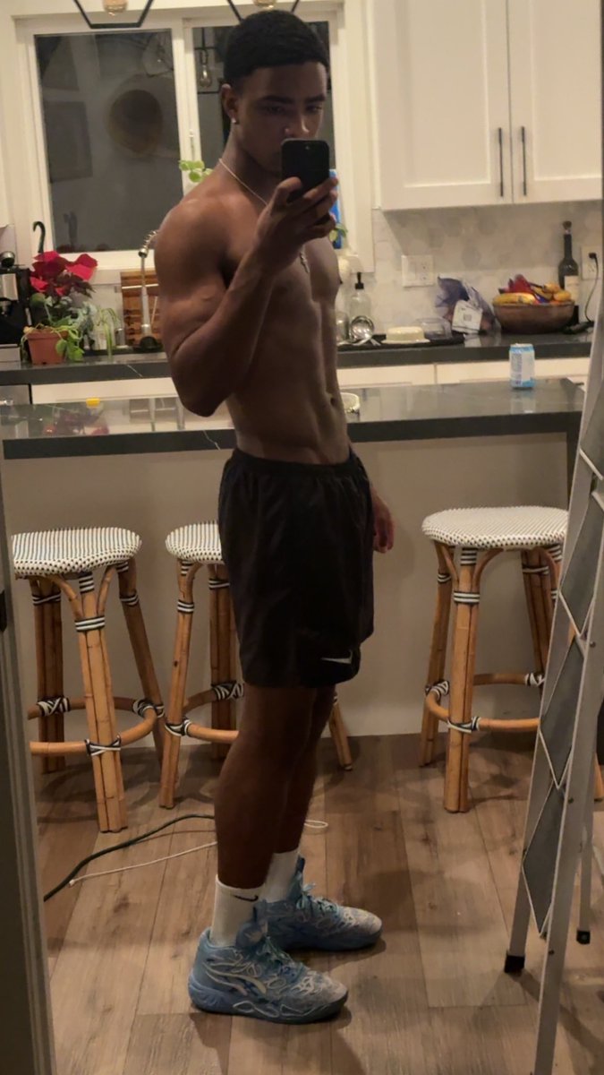 Delus 🕊 tweet media