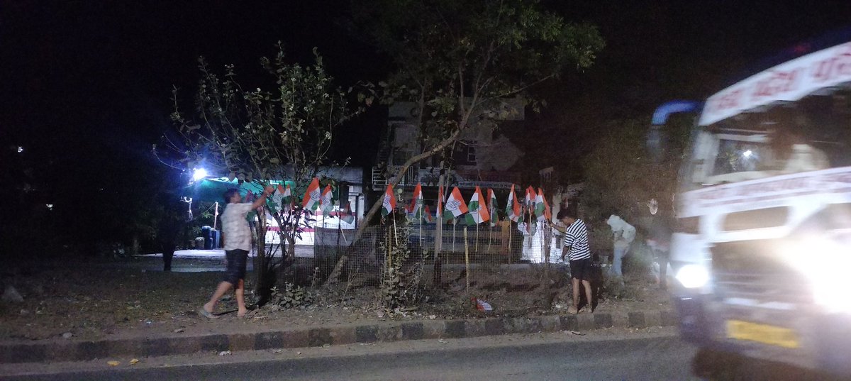 AryaKhandwa's tweet image. झाबुआ कार्यकर्ता सम्मेलन में पधारने पर प्रदेश प्रभारी श्री हरीश चौधरी जी प्रदेश अध्यक्ष श्री जीतू पटवारी जी श्री उमंग सिंघार जी, श्री कांतिलाल भूरिया जी,डॉ विक्रांत भूरिया जी, डॉ हीरा अलावा जी का हार्दिक स्वागत अभिनंदन 
#mpcc #jitupatwari #drvikrant