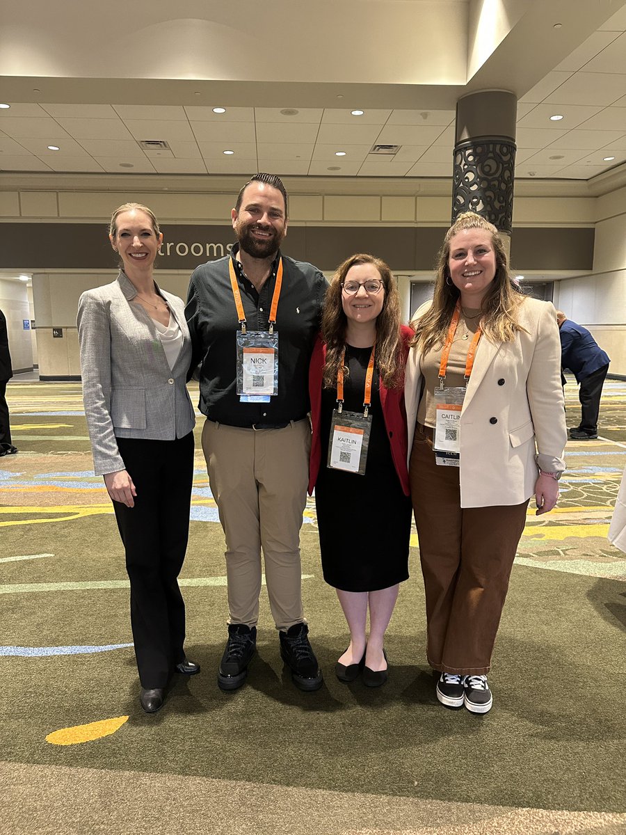 🚨NEW POD ALERT🚨
2025 <a href="/SCCM/">SCCM</a> Congress: Monday Mini-Recap

CPP Year-in-review ft. Megan Rech, Christopher Buckley, Alicia Sacco, &amp; Susan Smith

Going Green in the ICU ft. Laura Blackburn, Caitlin Brown, &amp; Kaitlin Landolf

#SCCM2025 #PharmICU 

Episode links below