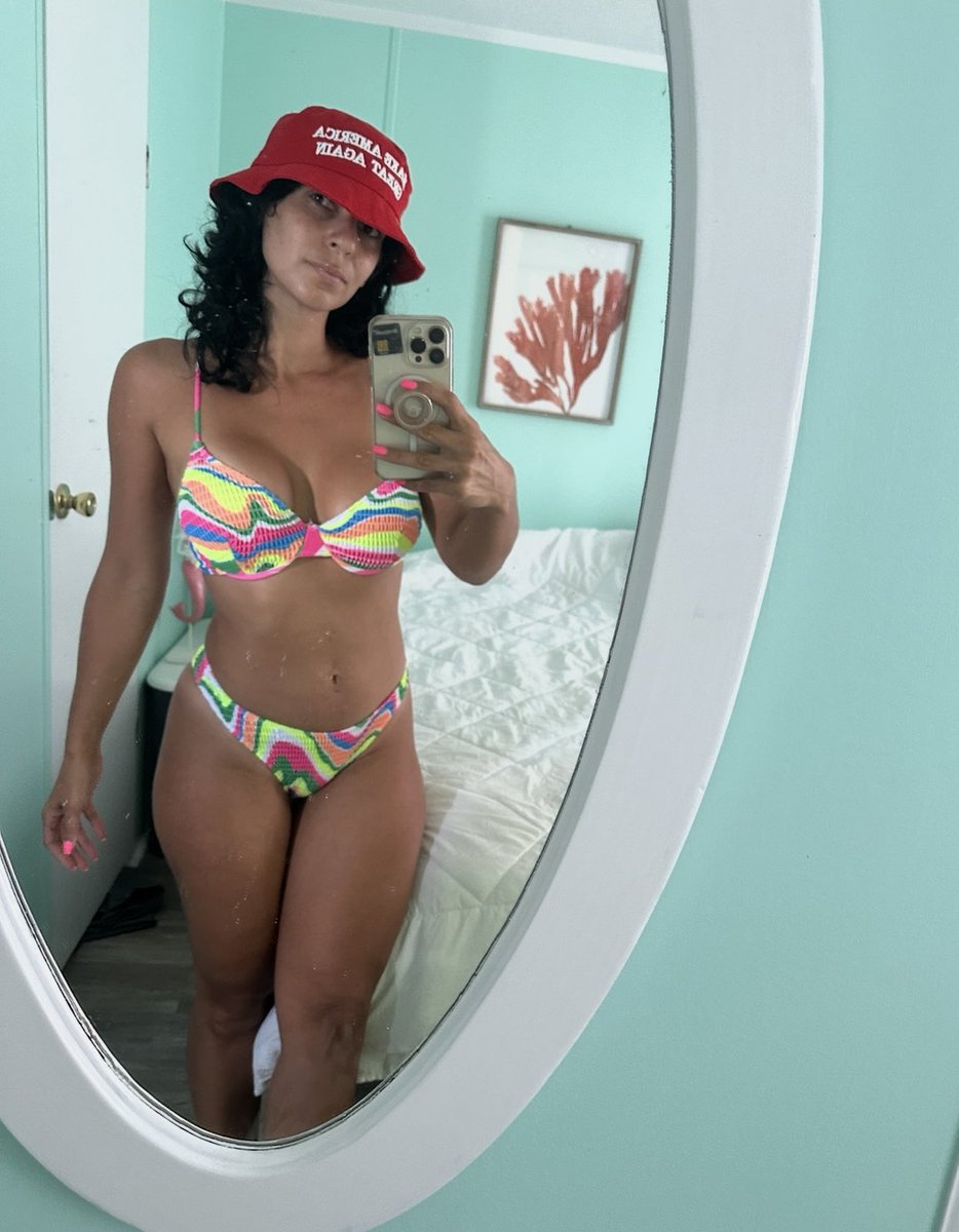 Liz-Z-Cryptz tweet media