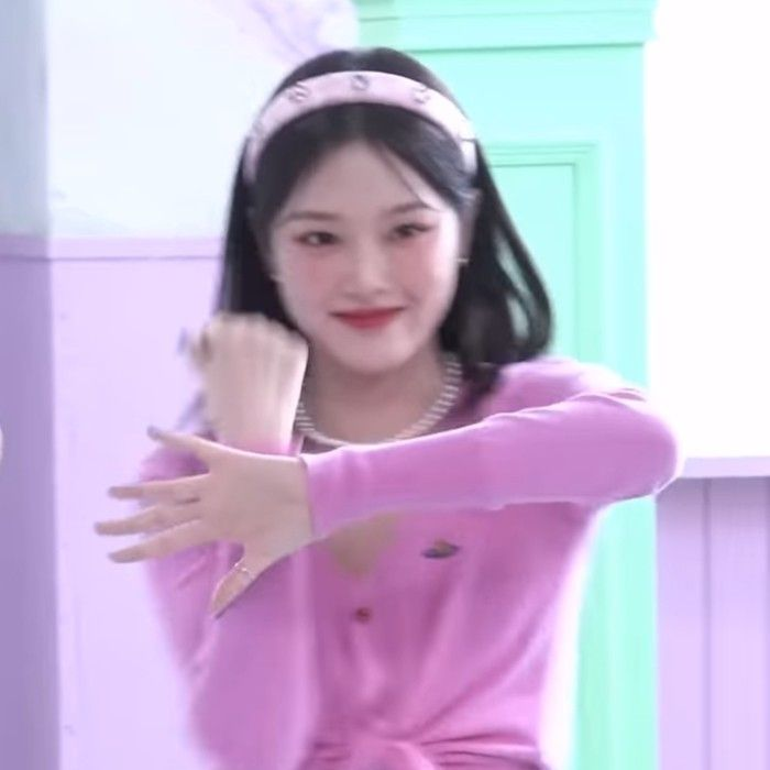 hyunjin thinker! (@aeongithinker) on Twitter photo 