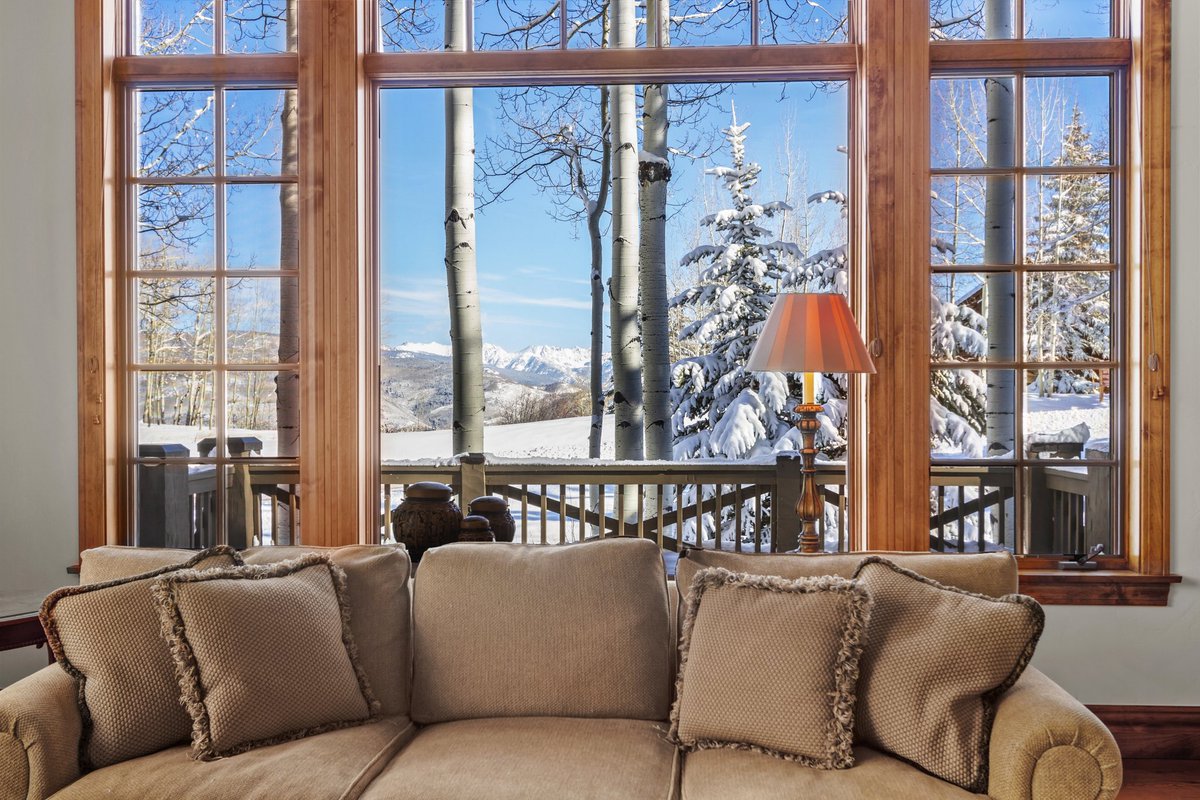 Start your day with a slow morning and end it with adventure—Daybreak Escape is your ideal spring break retreat.