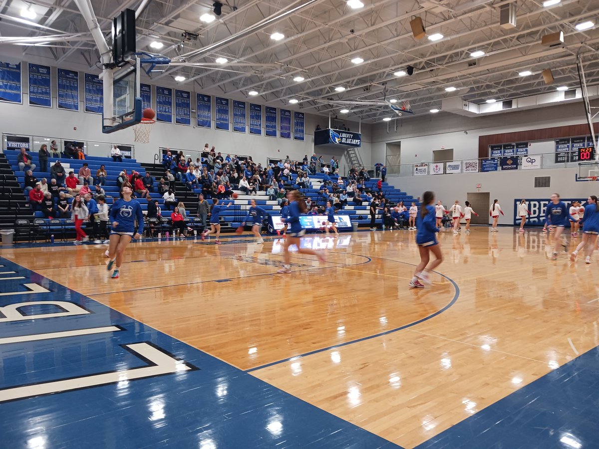 CourierTribuneSports (@myctsports) on Twitter photo Good evening from Liberty High School.
Here as Blue Jay girls basketball (13-11) hosts Park Hill (15-8) for Senior Night.
<a href="/LHSLadyJaysBB/">LHS Girls Basketball</a> have won three of their last four.
Tipoff in roughly 15 minutes. Good evening from Liberty High School.
Here as Blue Jay girls basketball (13-11) hosts Park Hill (15-8) for Senior Night.
<a href="/LHSLadyJaysBB/">LHS Girls Basketball</a> have won three of their last four.
Tipoff in roughly 15 minutes.