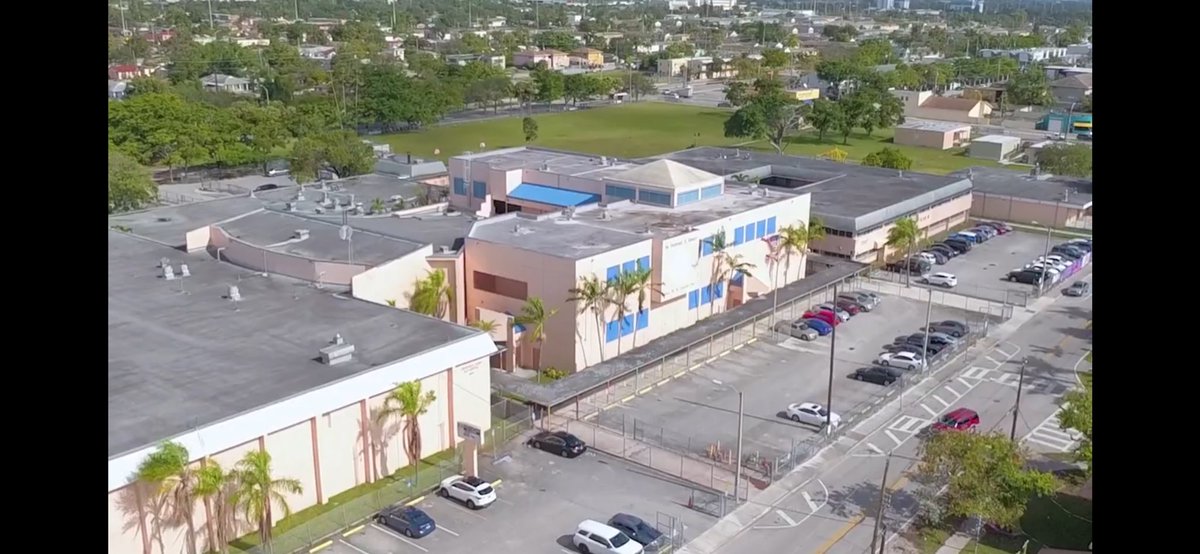 MDCPSCapital's tweet image. Let&apos;s take a look at the before and after #GOBprogress @charlesdrewk8 . From demolition to a brand new 3-story building, expanding capacity to 567 student stations! State-of-the-art facilities for a better learning experience. 🧑‍🎓👩‍🏫📚#YourBestChoiceMDCPS @SuptDotres @ralo2565