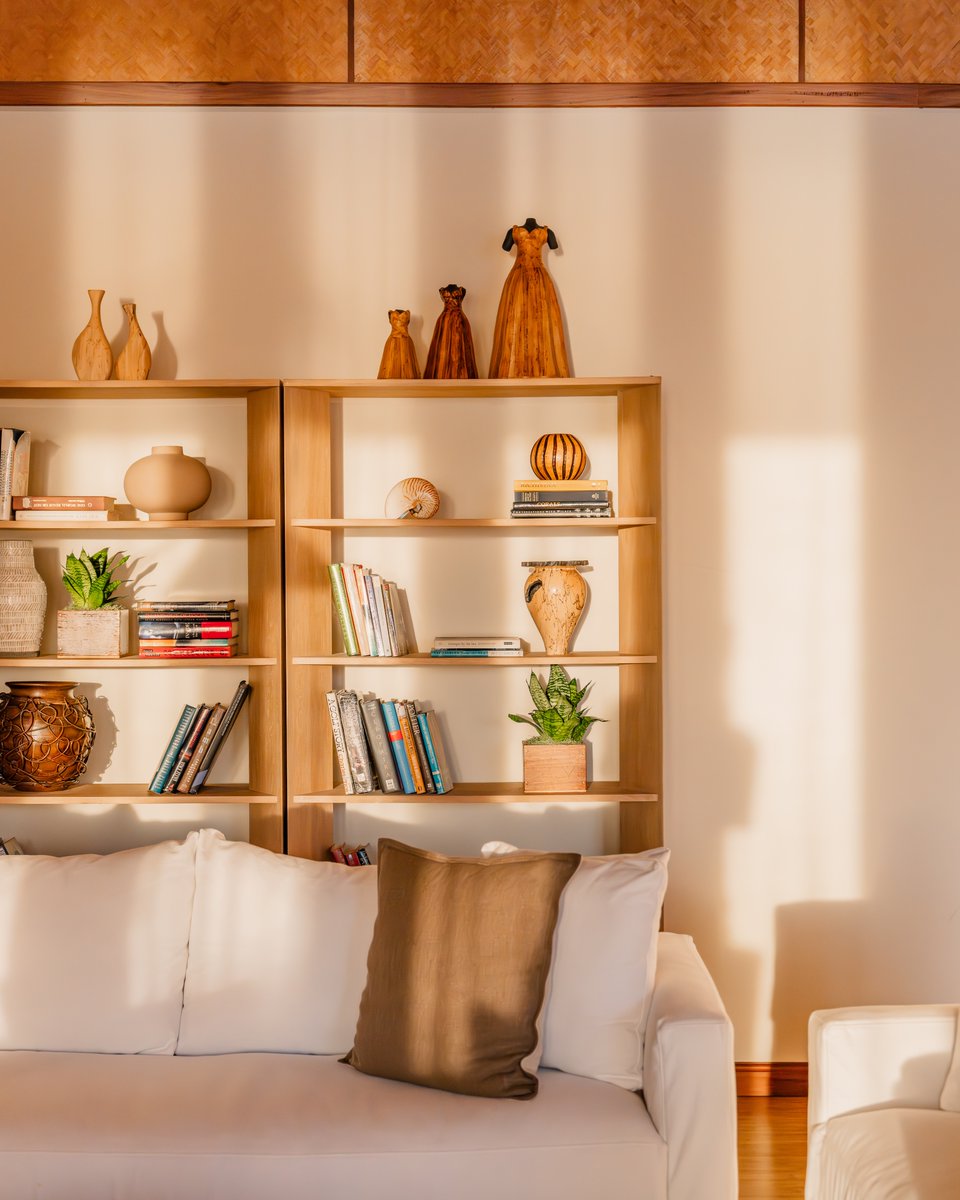 Catch the stunning hues of the Wakaya sky as the sun begins to set. The vibrant shades of pink, orange, and gold reflect off the crystal-clear waters, creating a serene and unforgettable view. There’s magic in every sunset here.