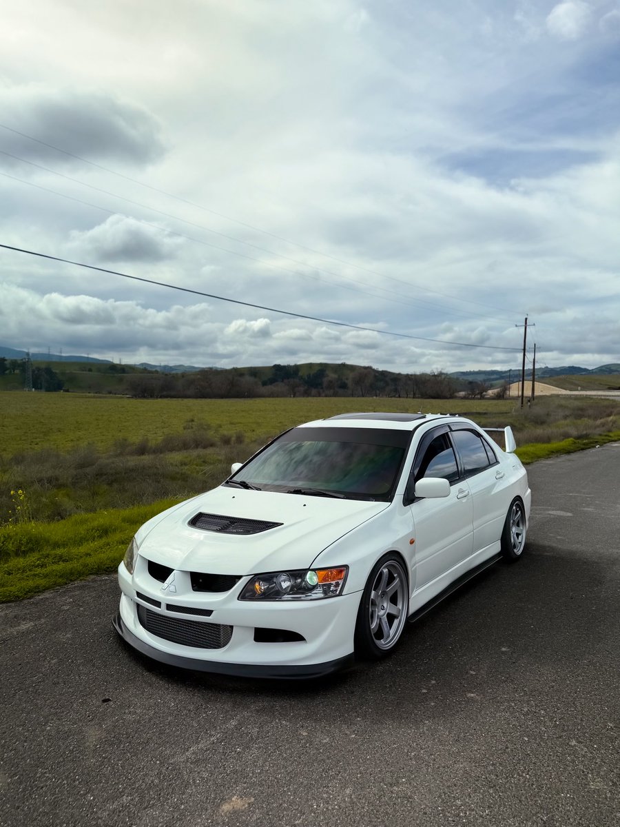 rulershiped's tweet image. Got bored so I made EVO look good again.