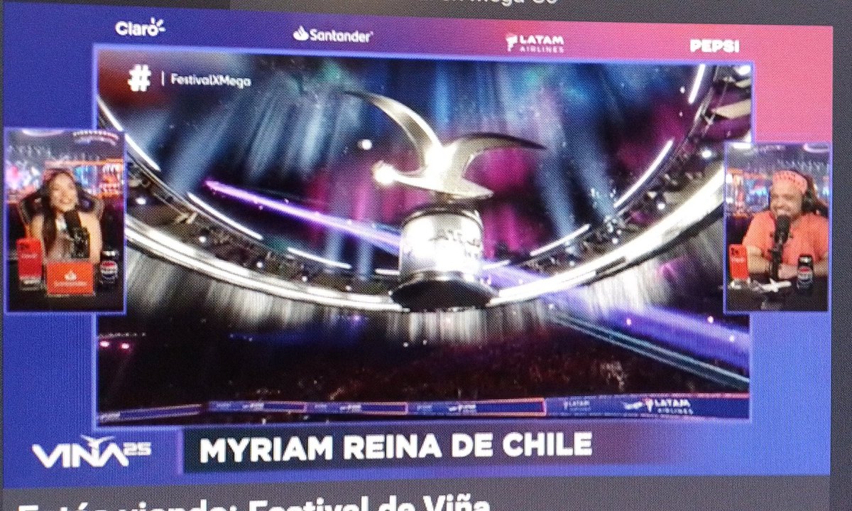 LioJNL's tweet photo. @Mega la transmisión del #festivalxmega con 2 personajes hablando todo el rato modo twitch 🤦🏻‍♂️ 🤦🏻‍♂️ 🤦🏻‍♂️ con frases como "se escucha fuerte", "a veer", "que lindo". Solamente estorban. https://t.co/AVO810wdw7