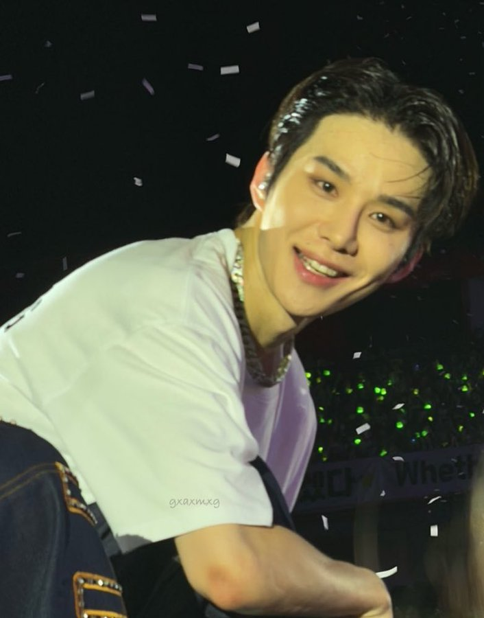 อยากให้มั่นใจกะทรงนี้เยอะๆอ่ะ เพราะเราเปิดหน้าผากละหล่อมาก พูดมานานละ โคดี้นูน่าจัดให้แบบใหม่แบบสับ เริ่ดมาก