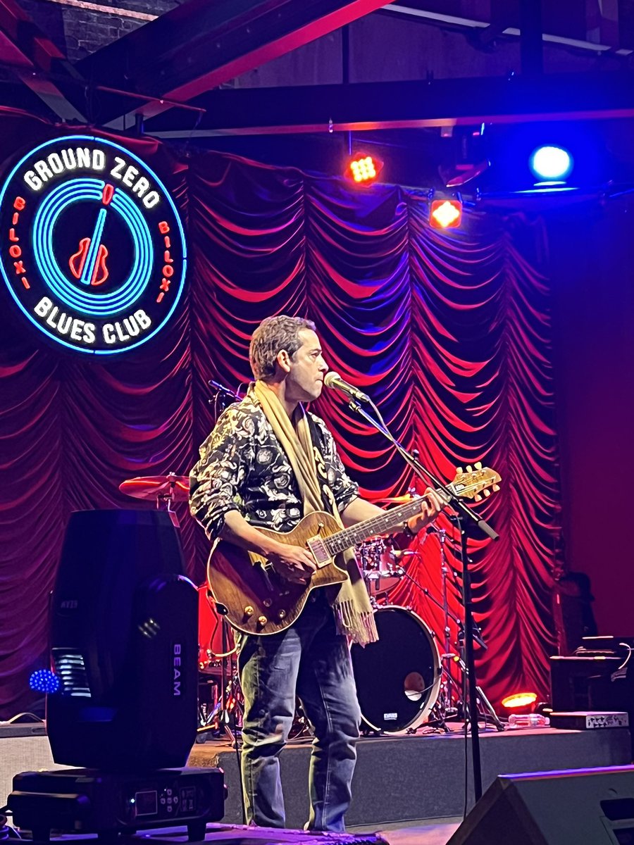 pachyrhizodus's tweet photo. Had a great time Friday night at the Ground Zero Blues Club. @AlbertCastiglia &amp; his band played a great show. First time seeing them live; hopefully won’t be the last. Fantastic guitar work, excellent band work. This club is rapidly becoming one of my favorite venues. https://t.co/Ev1eDg6G9D