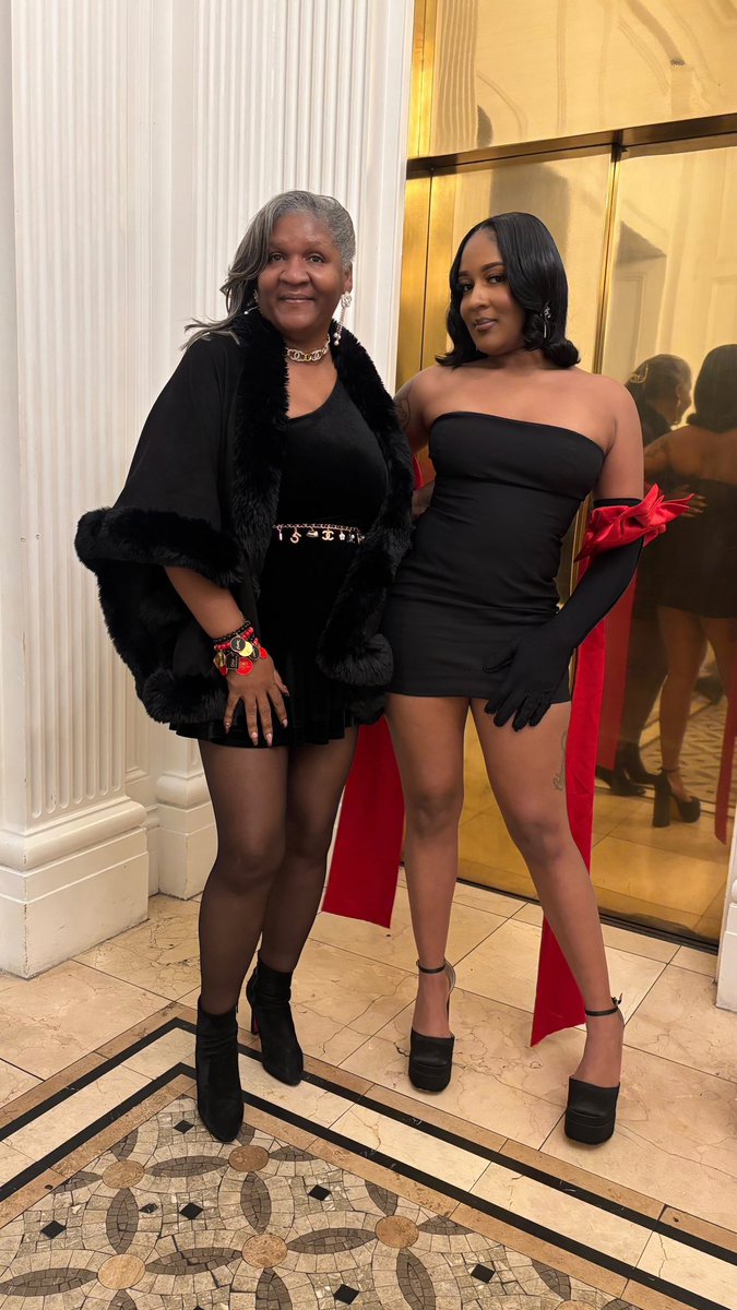 Mommy &amp; me 🥺🥰