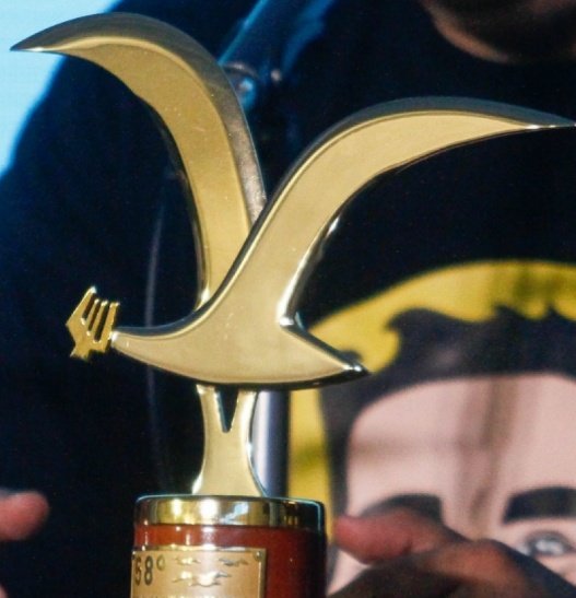 taeftk00kie's tweet photo. traducción para las nmixx: el público pide daesang de oro para Myriam Hernández https://t.co/ElNcri6TDI