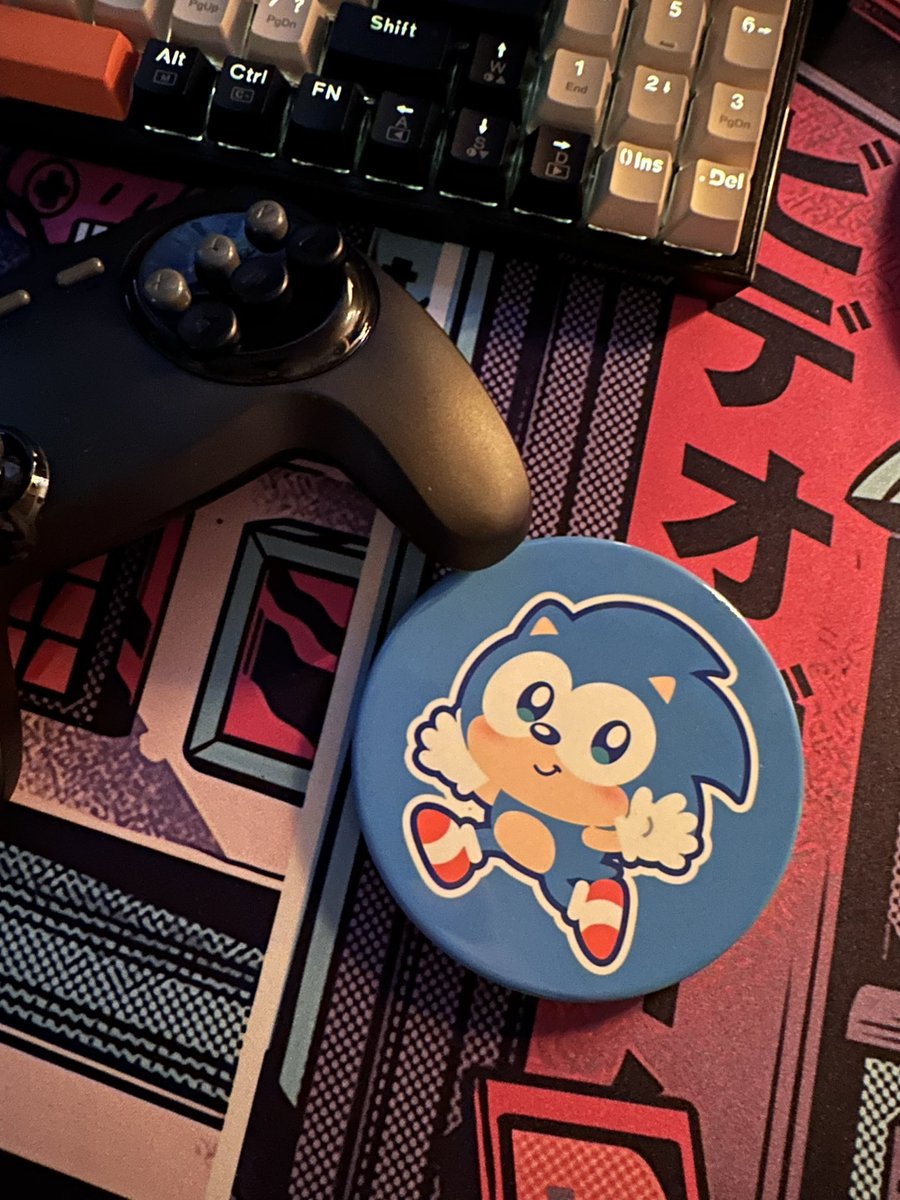 Aligzander tweet media