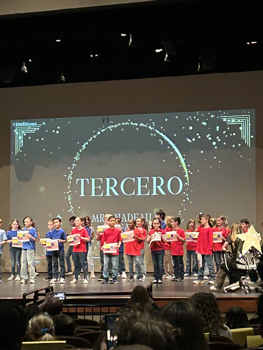 So happy we decided to do Spanish immersion! <a href="/LOWLT/">Lex1 World Languages</a> Thank you to PHES for putting together an incredible Noche de Familia program