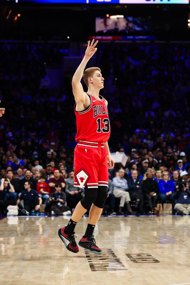 Another one 🔥

<a href="/KevinHuerter/">Kevin Huerter</a> up to 7 threes in Philly!