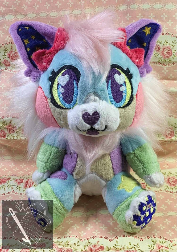 ThimblesThread's tweet image. Howdy! My name is Sock and im your local Jersey Goblin making plushies since 2007 💜
You can find my Portfolio,Shop and other Socials here:
thimblesthread.carrd.co
Have any questions? My DMs are always open or you can email me at
ThimblesThread@gmail.com