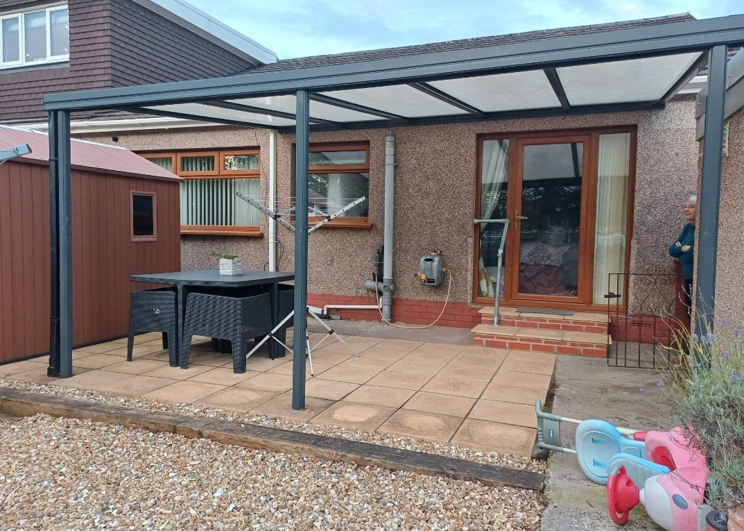 #GoodMorning and we wish you a very Happy Tuesday from 
 <a href="/canopyproltd/">Canopy Pro Ltd</a> HQ
The home of Robin and Lara and Co, all dedicated experts in weather protection.
Call us 03335 775 223 
and be on your way to a canopy before Easter