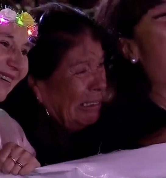_blxenoon's tweet photo. Yo cuando por fin Justin haga un tour #Vina2025 https://t.co/Q3AGjVA1c1