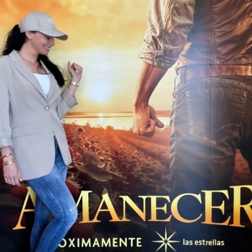 Rubby92_CT's tweet photo. @liviabritoof Hermosaaa Ya queremos verte como #Alba junto a nuestro #FernandoColunga ❤️ Hacen una gran pareja protagonica!!! #Amanecer será un éxito! @osoriojua #ColungaTeam #4FCxEver #ColungaBrito https://t.co/1haE7MksgC