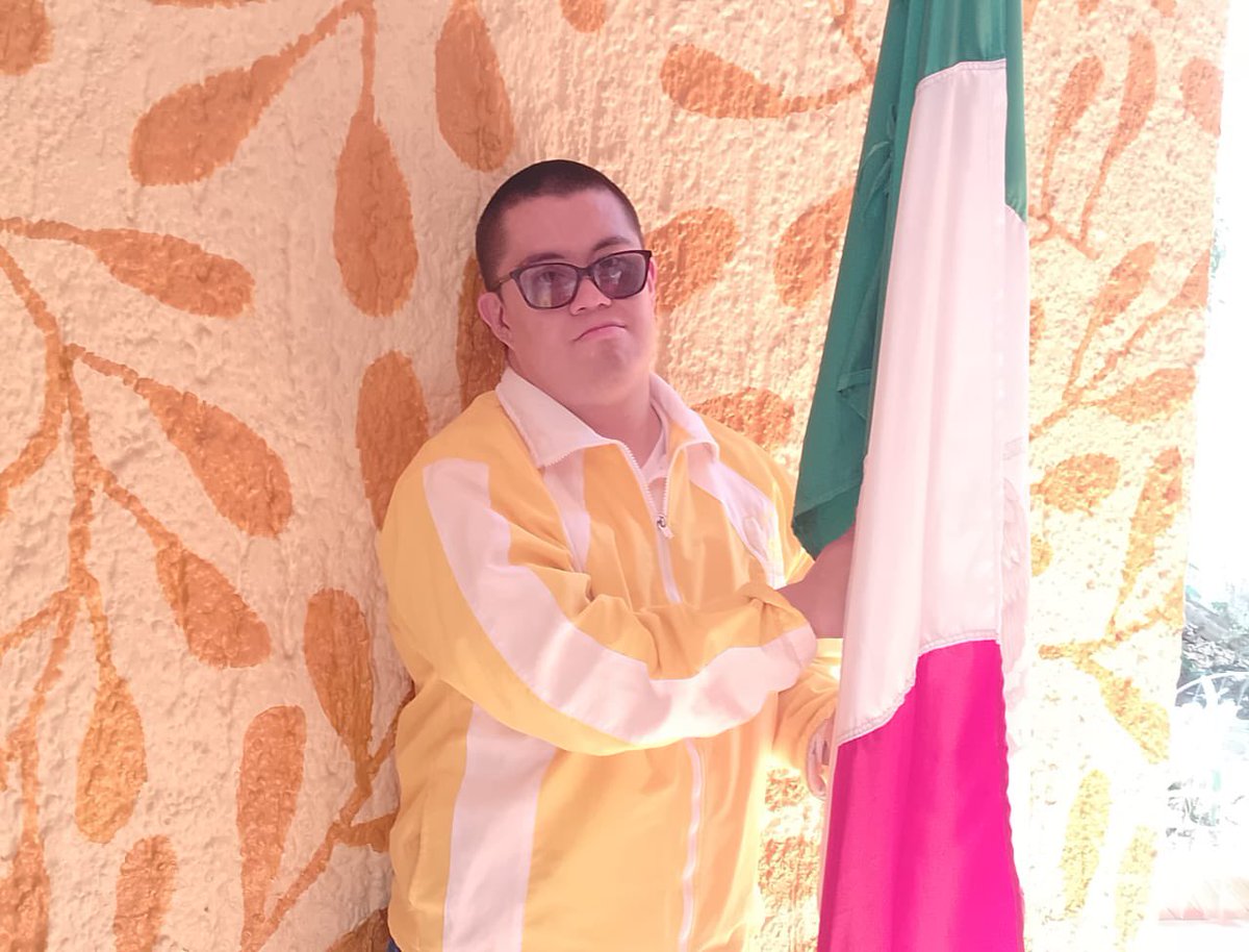 lacasadown's tweet image. Honores a la Bandera 🇲🇽
24 de febrero, día de la bandera. Con orgullo y amor a nuestra patria, celebramos este día.  🇲🇽

#LaCasaDown #LCDG #24defebrero #díadelabandera #honores #mexico #sindromededown #trisomia21