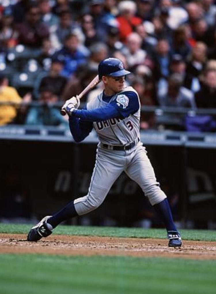 shegone03's tweet photo. Hit line Drives kids! Your misses should be hard ground balls. If you get under a line drive you might hit a HR. Almost every fly ball that doesn’t go over the fence is an out once you get to High School and beyond. Trying to lift the ball will be a mistake. Learn to hit first and your power will increase as you get bigger and stronger. Good luck. #shegone @notgaetti @BobFile @twuench @billdubs @SliderDominate @ROXSystem @BLocsports @SalMarinello @RVGDag @TheRealJHair @DMEASrecruiting @JayGibbons15 @RealCJ10 @WillClark22 @VictorRojas