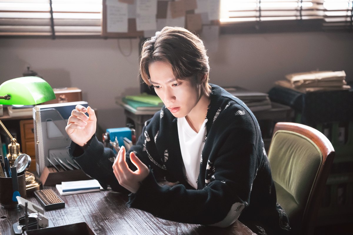 dramaDIVE_ytv's tweet photo. ドラマ「#あらばしり 」🍶
✨第８話2月27日(木) 深夜1時4分放送✨

＼第８話 場面写真お届け／
落ち込む吟…
そこに新たなキャラが登場…マッコリ!?

👇TVerにて第７話無料配信中🍶
https://t.co/x1d3jH2zVU

読売テレビ・ドラマDiVE
#藤原樹 #イシガン
#西山潤 #市川知宏 #大倉空人
#吉田健悟 #青山凌大 #後藤拓磨