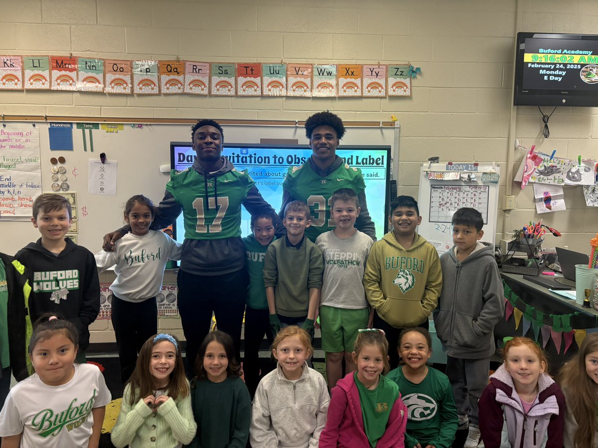 _DeionMiller_'s tweet image. Love these kids! 💚🤍

#forthekids #forthecommunity 

@buford_football @JaysonStack