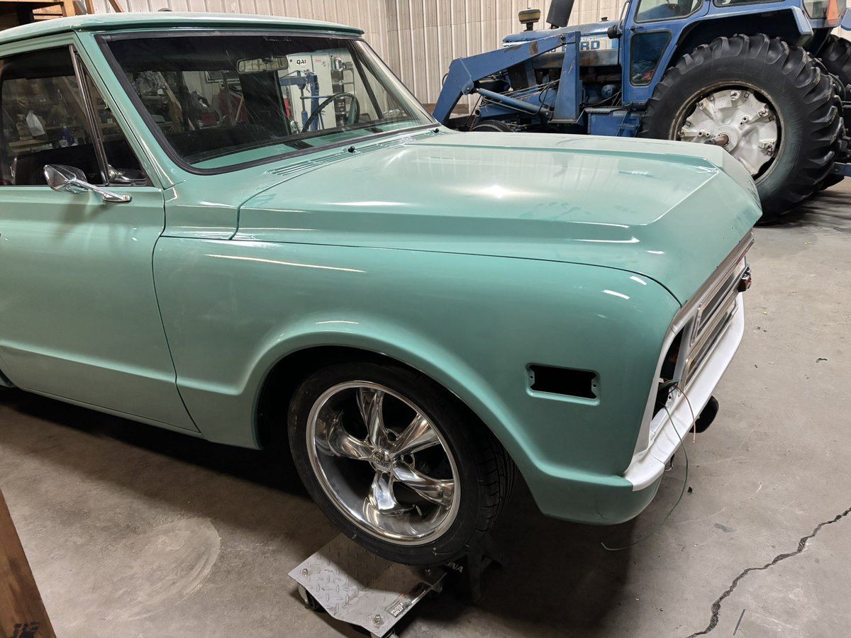 Prefer to work smarter not harder. Installed the hood tonight with some help from my hood holder. When you work on projects after hours by yourself, you have to get creative.