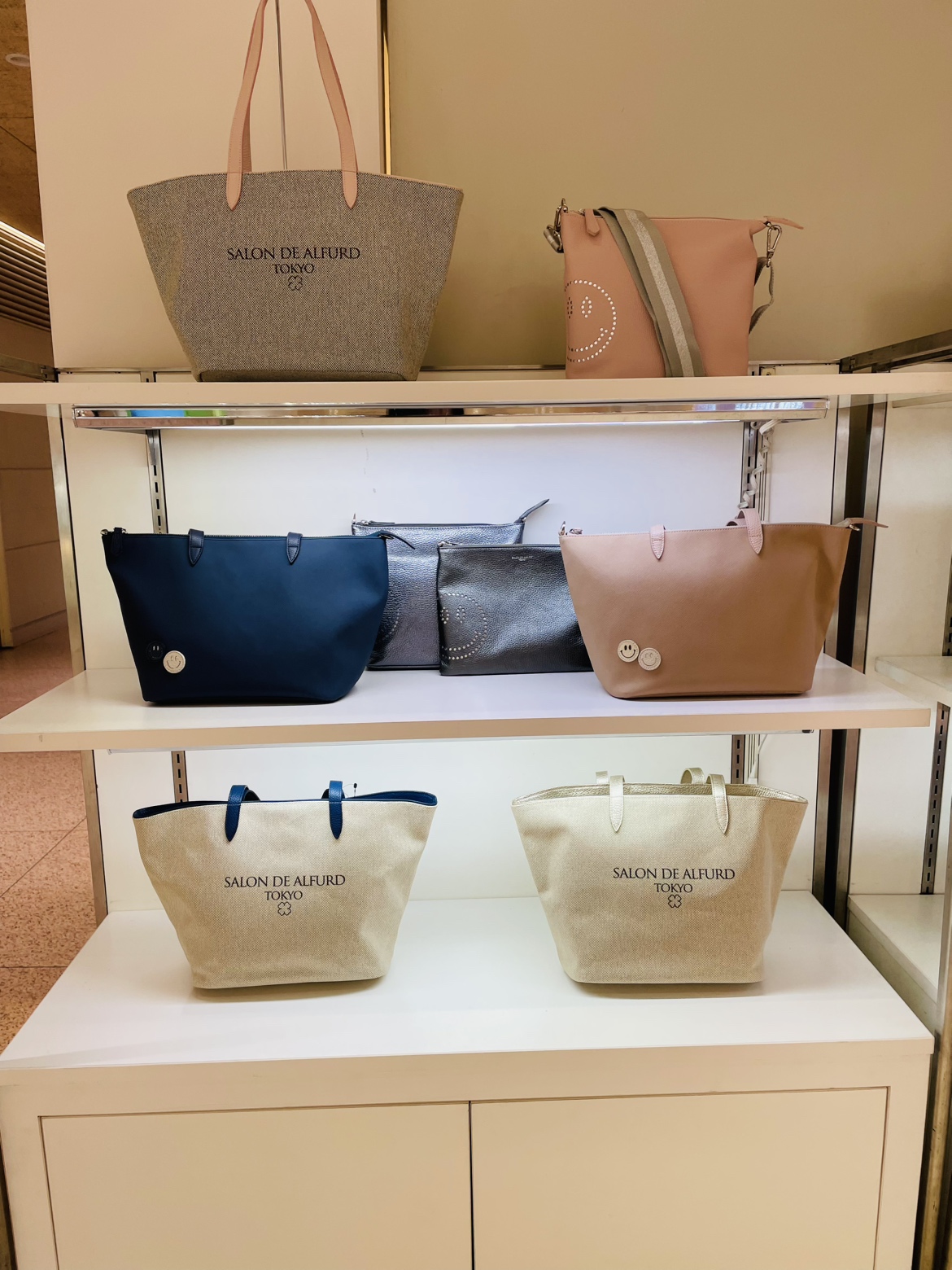 ☺︎︎サロンドアルファード☺︎︎ Smiley & Luxury Leather Goods【公式】 (@SALON_DE_ALFURD) / X