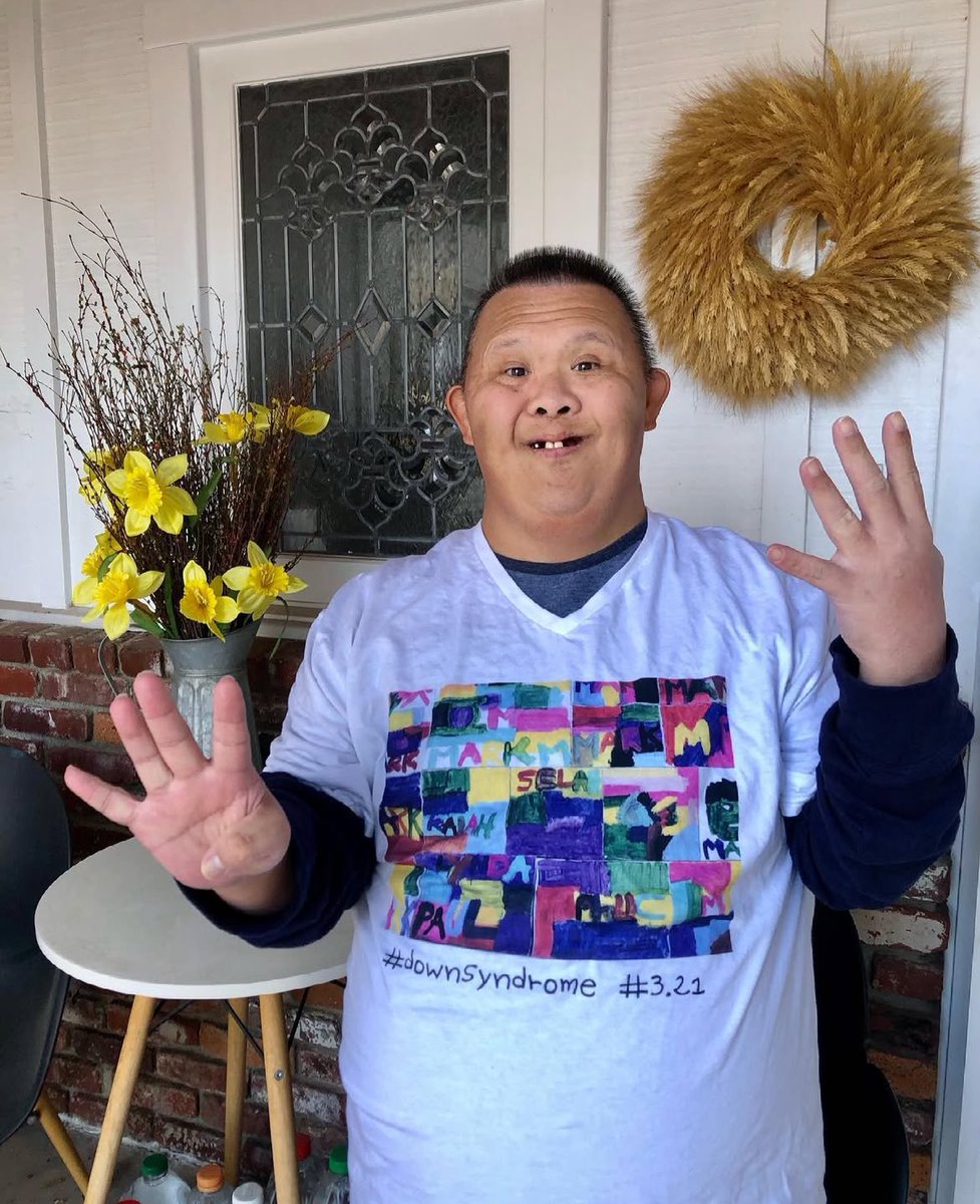 SrirachaDfs's tweet image. I rarely ask you guys for anything but I need your help. 

My Uncle Mark is turning 48 in two weeks. Recently, his mother (my great grandmother) has passed, and she was his heart and soul. She was a kind woman who devoted her whole life to taking care of him and the family. He’s…