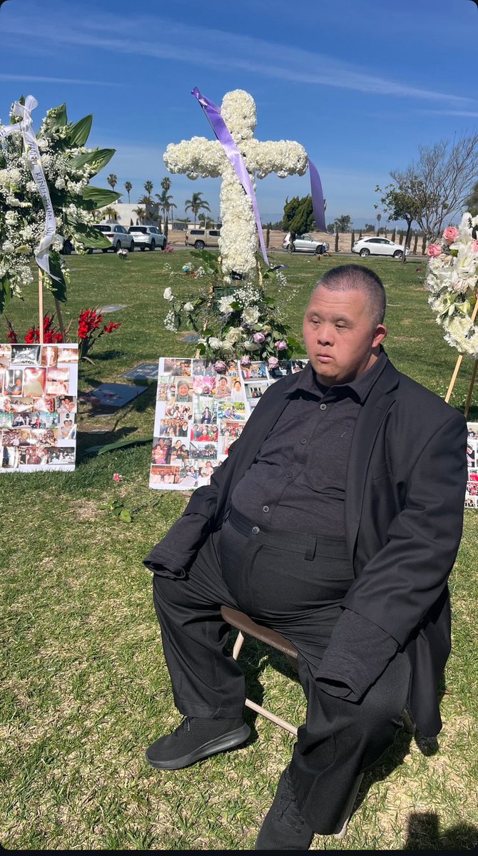 SrirachaDfs's tweet image. I rarely ask you guys for anything but I need your help. 

My Uncle Mark is turning 48 in two weeks. Recently, his mother (my great grandmother) has passed, and she was his heart and soul. She was a kind woman who devoted her whole life to taking care of him and the family. He’s…