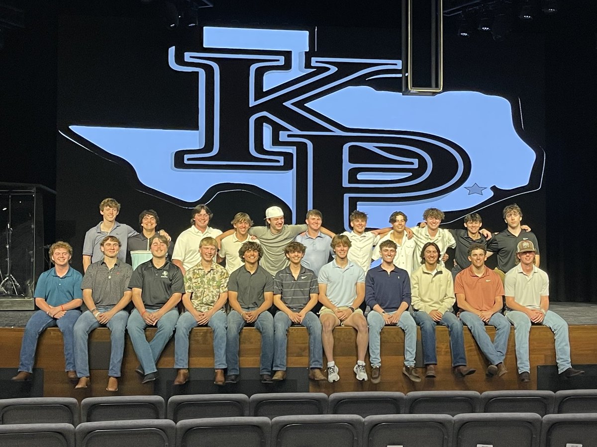 Varsity Baseball Mother/Son Dinner did not disappoint!  Fantastic job by our boys and their heartfelt speeches!  Thank you to all the Mothers that helped make this event so special!  

Thank you United City Church for hosting our dinner! 
#family