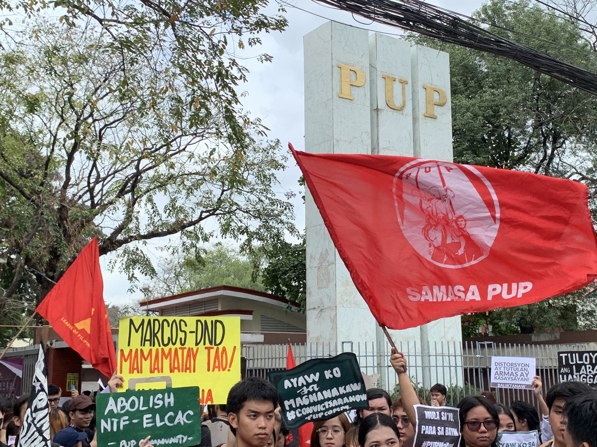 ABSCBNNews's tweet photo. LOOK: Students and community members of the Polytechnic University of the Philippines in Manila staged a walkout today, February 25 to commemorate the 39th anniversary of the EDSA People Power Revolution. #EDSA39 | via @anjo_bagaoisan
(Courtesy: John Phillip Morales) https://t.co/BNgm0I6hcH