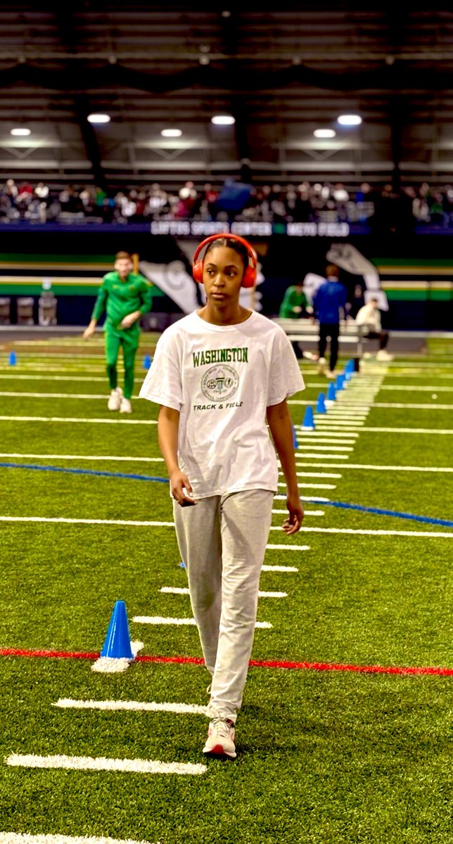 AdrianaSwanson0's tweet photo. Ready to put in work! #tracklife
#trackandfield #hurdlelife # https://t.co/DaKOpIVlOb