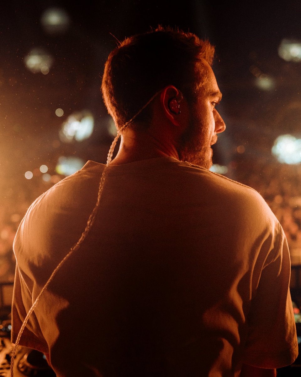 Zedd's tweet photo. TELOS TOUR - Yokohama, Japan 🇯🇵 https://t.co/Y7zngZrWYt
