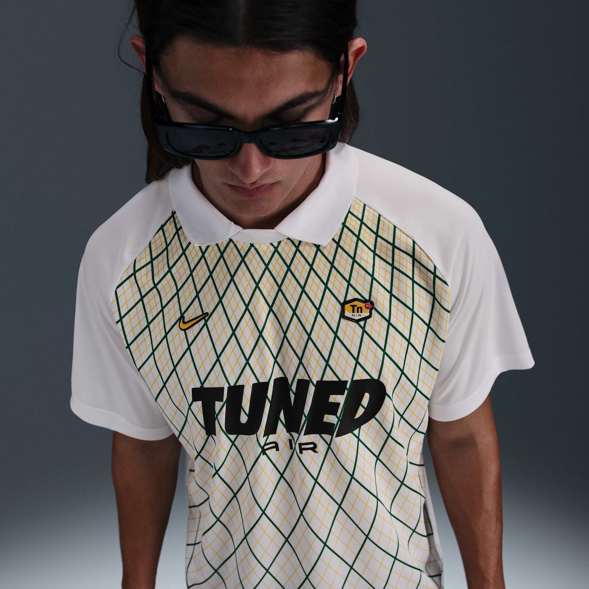 Nike TUNED AIR ダイヤモンドパターンシャツ Gkmq-m7XkAA5aEL.jpg:large