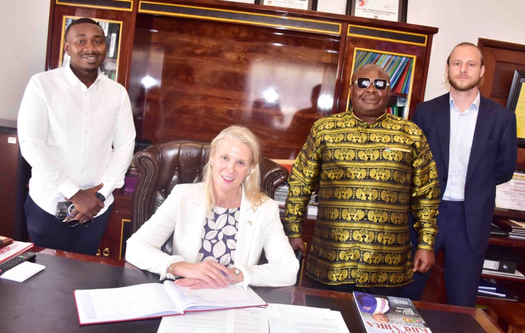 1/3
It has been an honor to receive guests across the board to pay their respects to the late President Sam Nujoma at the Honorary Consulate of Namibia in Uganda. 
<a href="/NamibiaHCUG/">Honorary Consulate of Namibia in Uganda</a>