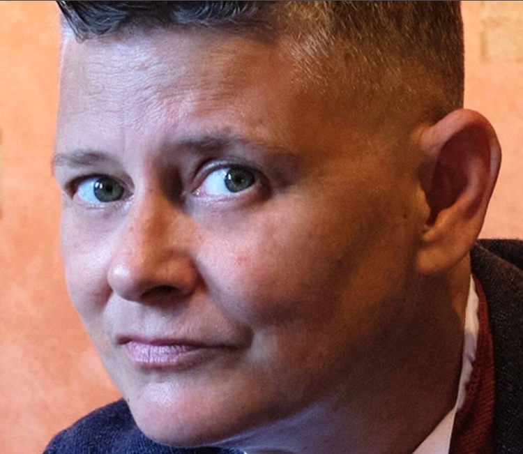 The LGBT+ Partnership (@lgbtchelt) on Twitter photo Take nine minutes and twenty four seconds out of your day and listen to Joelle Taylor read from ‘C+nto and Othered Poems’ at
youtu.be/DlBT_Ry-JJM
Whatever you do in your life after this moment you will #RememberThis
————
#LGBTHistoryMonth
<a href="/QueerBritain/">Queer Britain</a> Take nine minutes and twenty four seconds out of your day and listen to Joelle Taylor read from ‘C+nto and Othered Poems’ at
youtu.be/DlBT_Ry-JJM
Whatever you do in your life after this moment you will #RememberThis
————
#LGBTHistoryMonth
<a href="/QueerBritain/">Queer Britain</a>