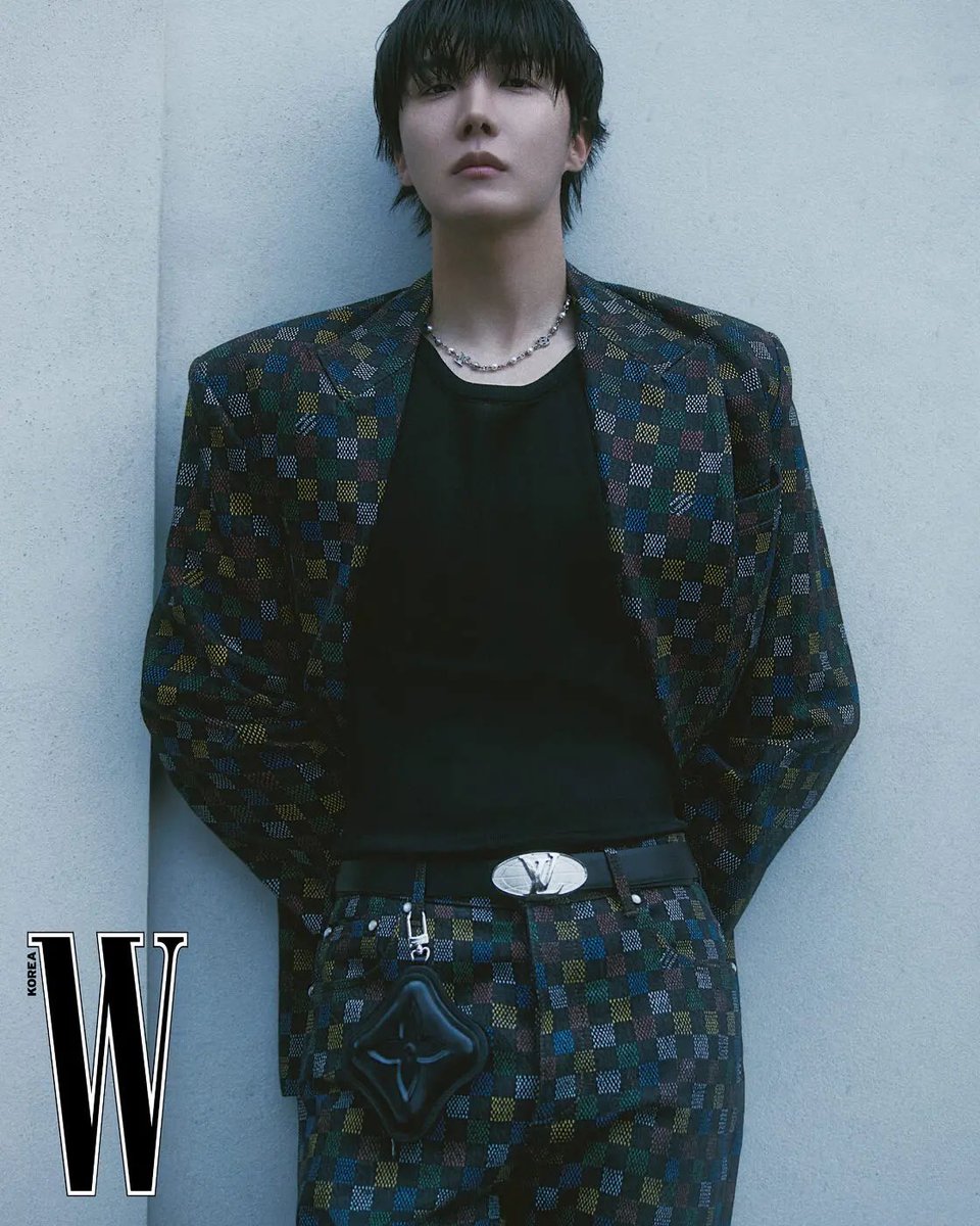 _mang218's tweet image. 더블유코리아 호비!!!!!