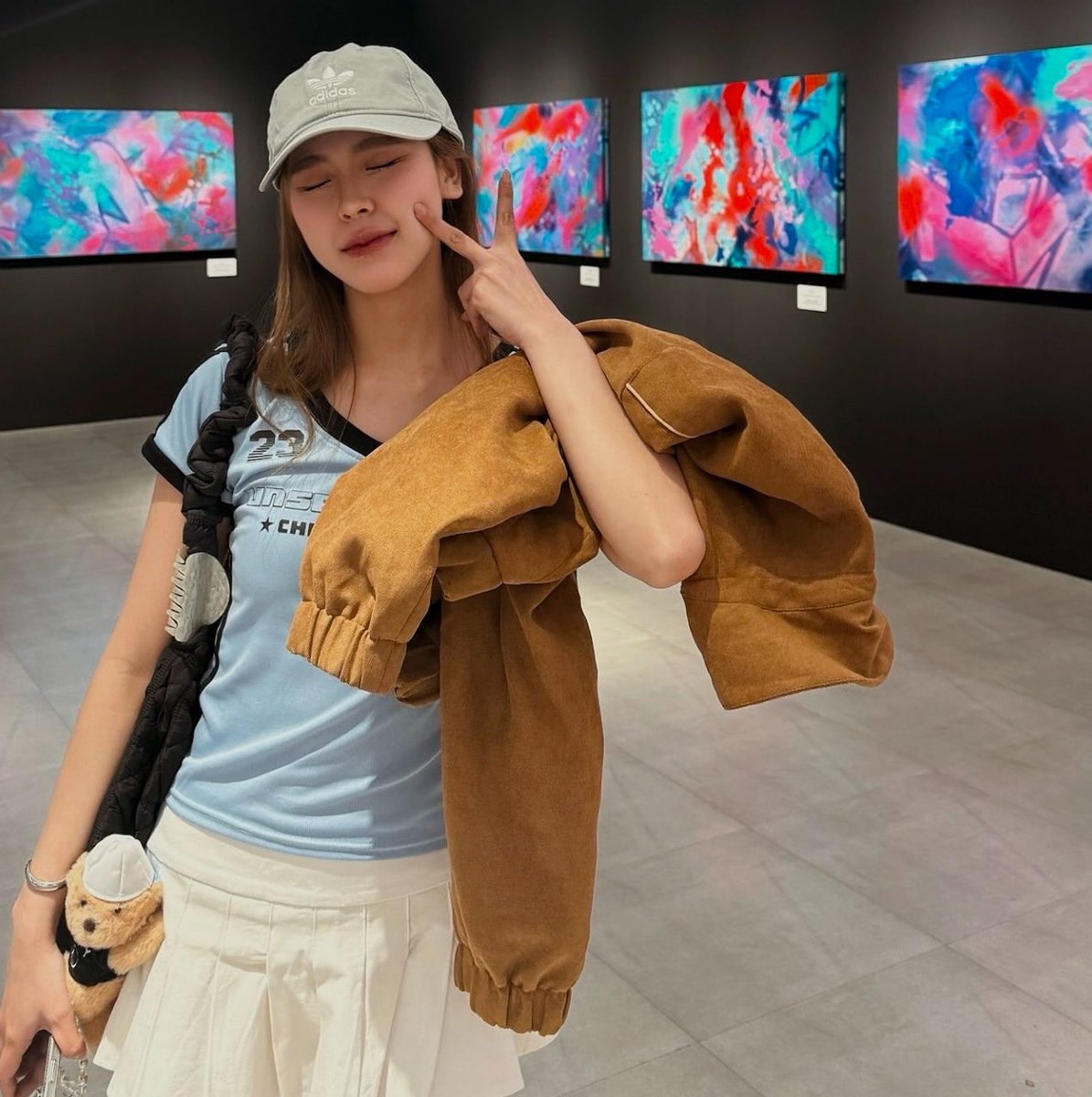 [ ryuuuvy’s IG update ]📸📸🐼

#Junewanwimol
