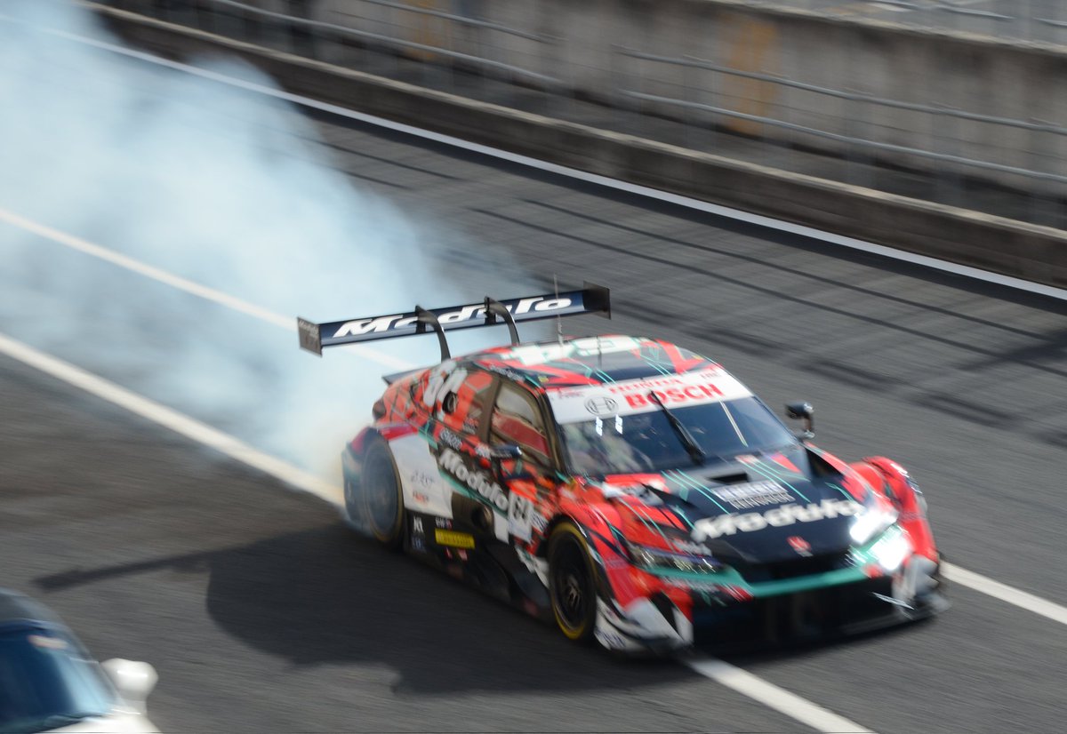 WQf0w1cREoHqlFE's tweet image. 振り返り

#ModuloThanksDay 進捗
○①#土屋圭市 さんサイン
✕②同乗試乗(抽選)
○③#中嶋悟 監督はじめ#64サイン
○④監督に「お誕生日おめでとう」言う
○⑤#大津弘樹 選手のカート写真撮影
○⑥大津さん×嫁2ショット写真
○⑦NSX搭乗

距離が近い楽しいイベントでした

#モビリティリゾートもてぎ