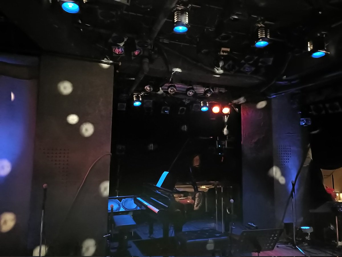 Keita75053853's tweet photo. 今日は仕事帰りに南青山MANDALAへ
ビートルズ・ラボvol.5
#1966QUARTET
#藤本国彦
#mandala https://t.co/9ajXfyGQvh